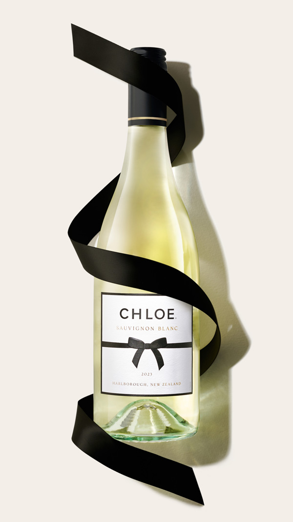 Bottle image with ribbon